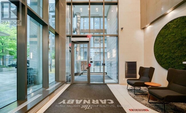 Building Photo - 20 Minowan Miikan Ln