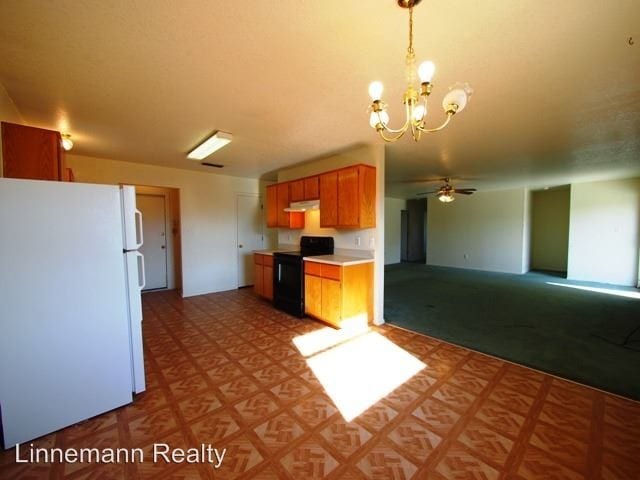 Building Photo - 4 br, 2 bath House - 2110 Sandstone