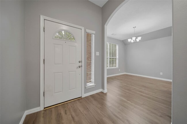 Building Photo - 22028 Knights Cove Dr