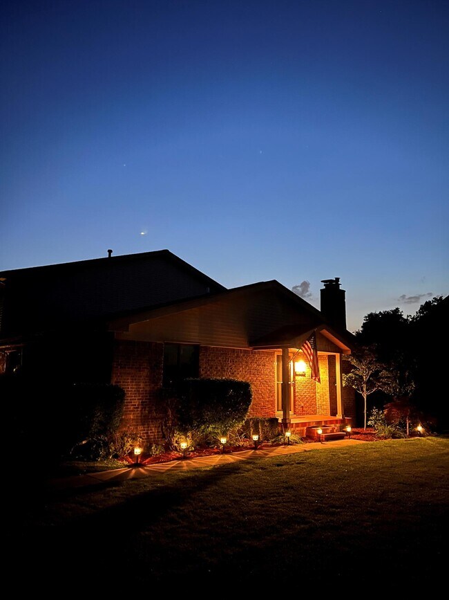 Foto del edificio - 27870 Reo Rd