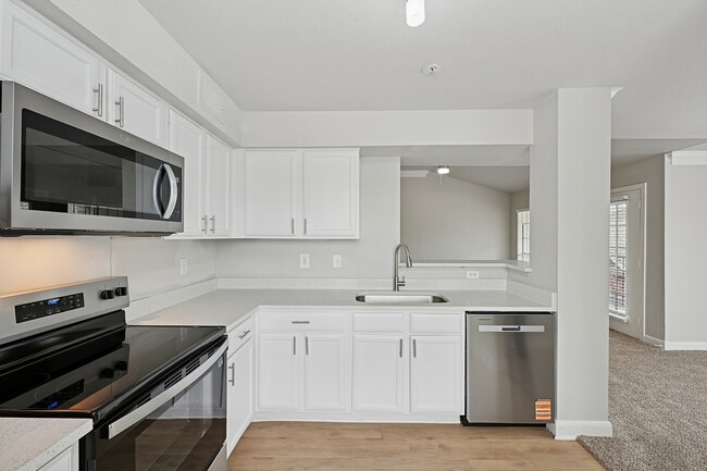 Kitchen - The Henry at Ranchstone
