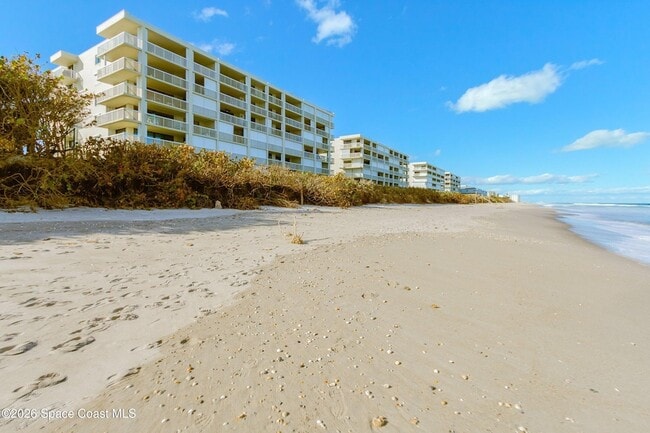 Building Photo - 403 Jimmy Buffett Mem Hwy