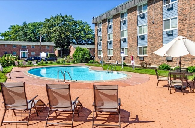 Foto del edificio - Crestview Apartments