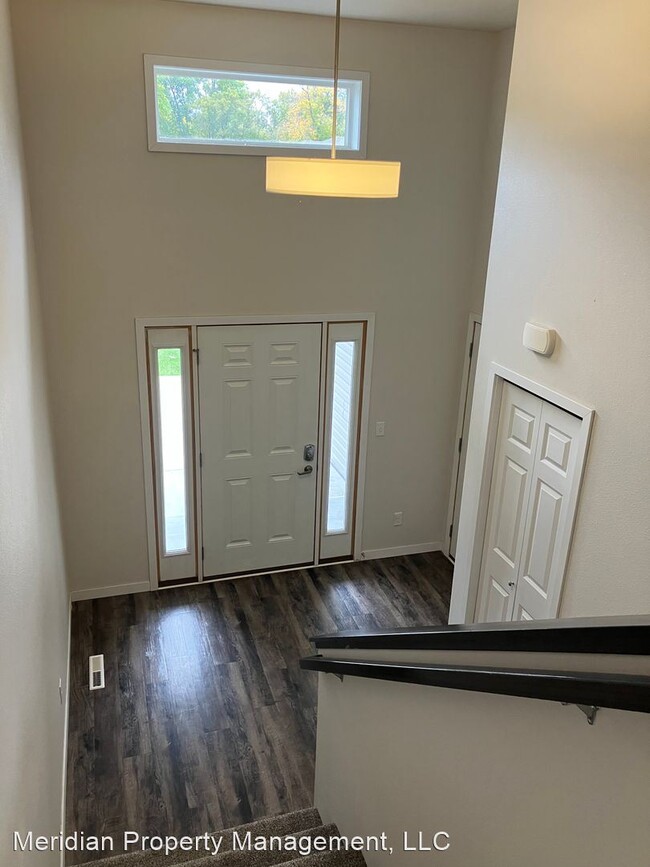 Building Photo - 4 br, 3 bath House - 1297 Goldenwood Dr