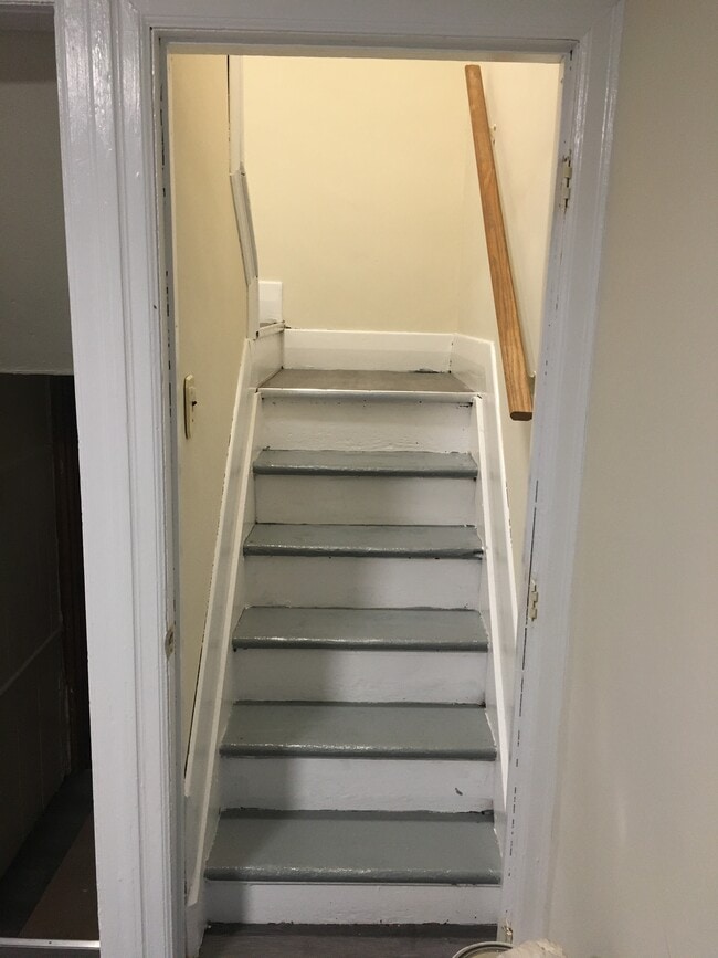 Building Photo - 61 Bedford Rd