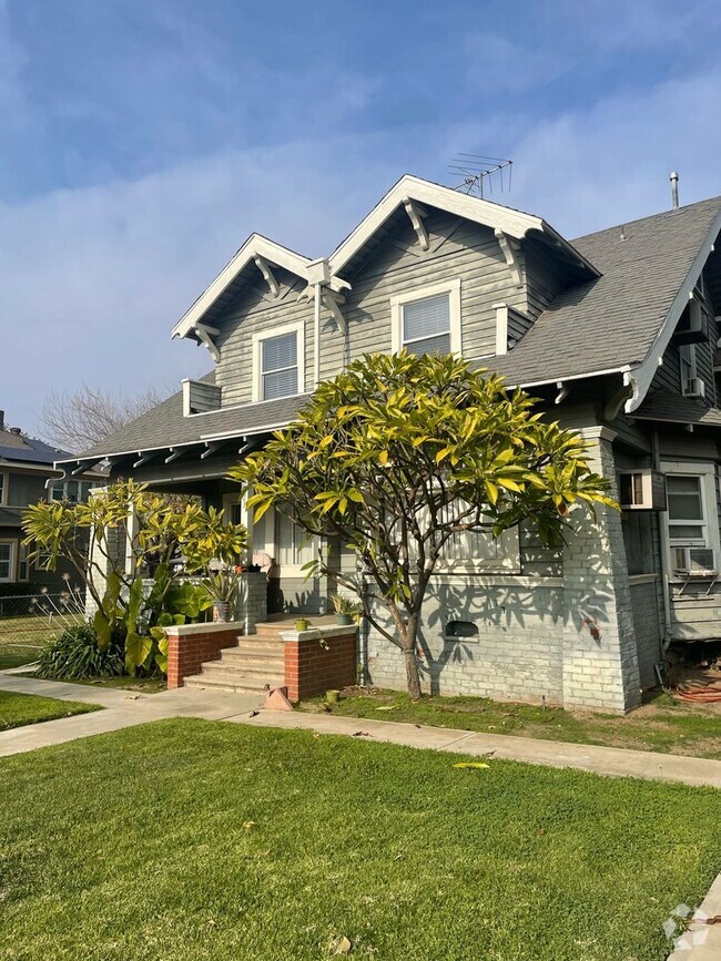 Building Photo - 3921 3rd St