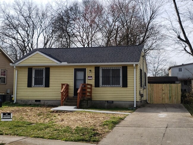 Building Photo - 2713 Jenkins St