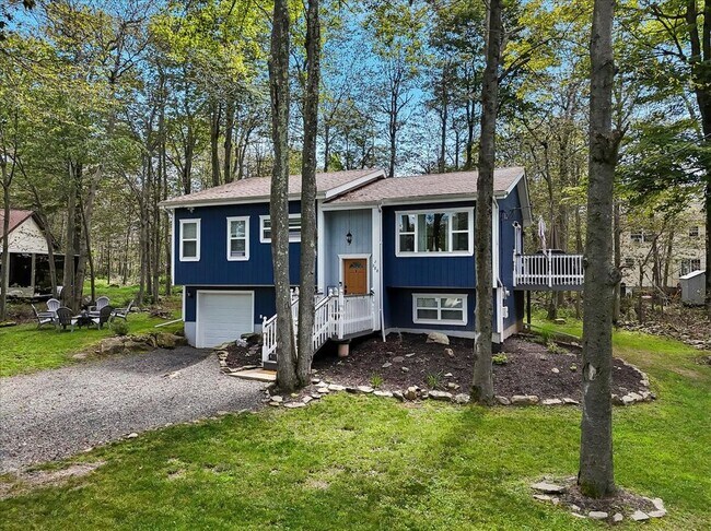 Foto del edificio - 9326 Fairmount Way