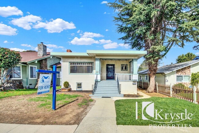 Building Photo - 1026 Carolina St