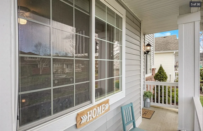 Foto del edificio - Large Pet friendly 3 bedroom home in Villa...