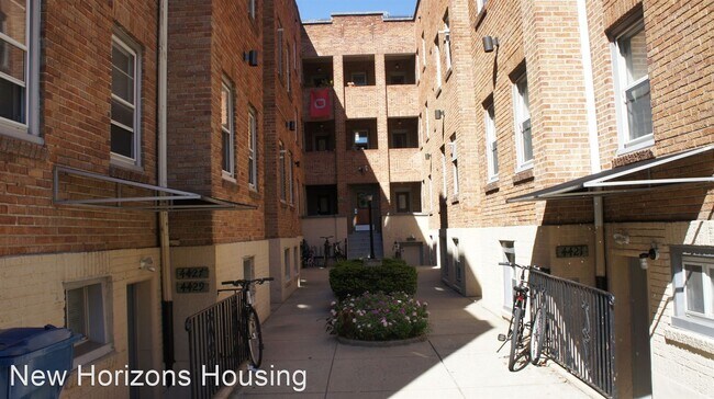 Building Photo - 4419 Walnut St