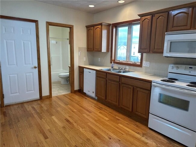 Foto del edificio - 471 Wood St