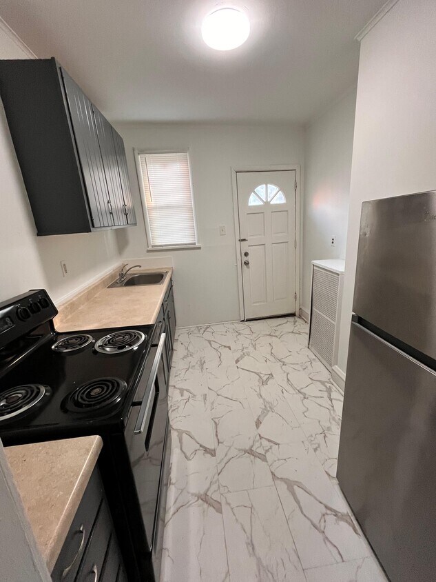 Foto principal - 1119 Lafayette St
