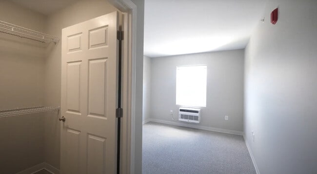 Building Photo - Westwood Apartments