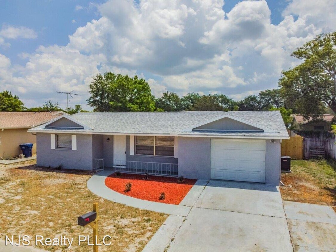 Primary Photo - 3 br, 2 bath House - 8906 Farmington Ln.
