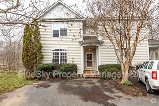 Building Photo - 2304 Ravenswood Ct
