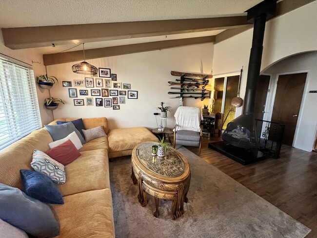 Building Photo - 1332 Millcreek Dr