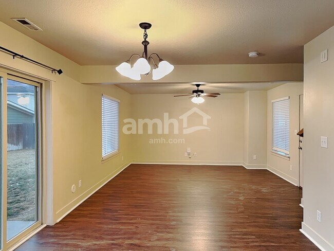 Foto del edificio - 1458 W 150 N