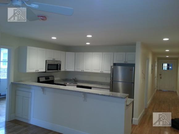 Foto del edificio - 3 bedroom in Brookline MA 02446