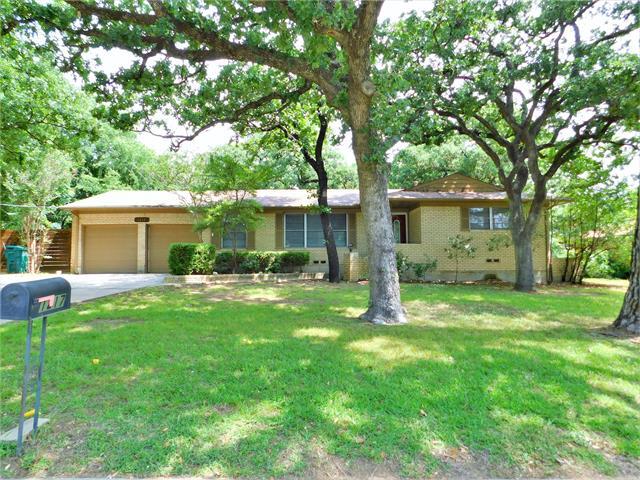 Foto principal - 1217 Clover Ln