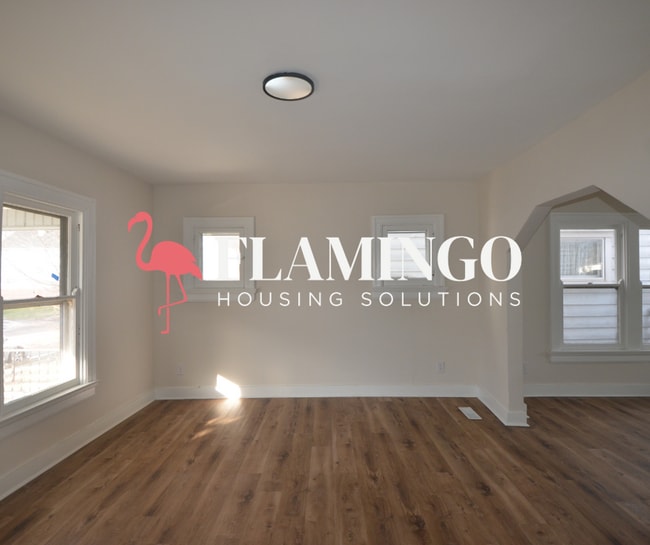 Photo - 82 S Sperling Ave House