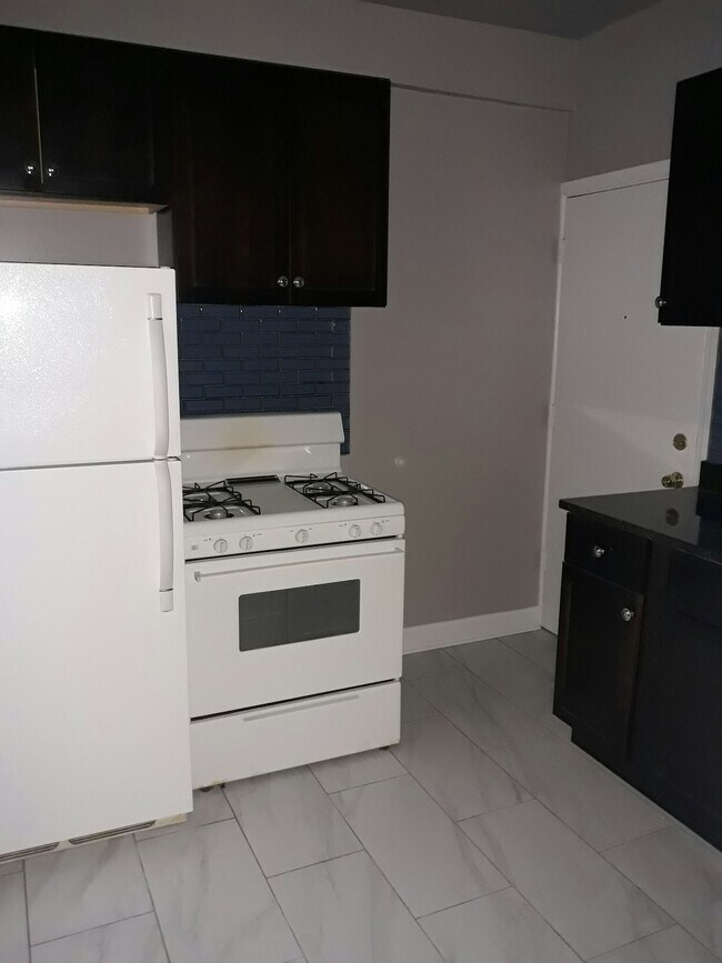 Foto del edificio - 6347 N Magnolia Ave
