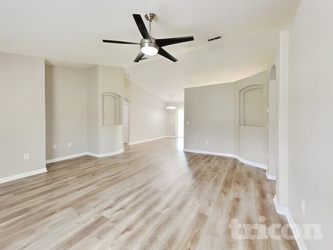 Building Photo - 54 Reidsville Dr