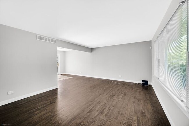 Foto del edificio - Great Location in Country Club Hills