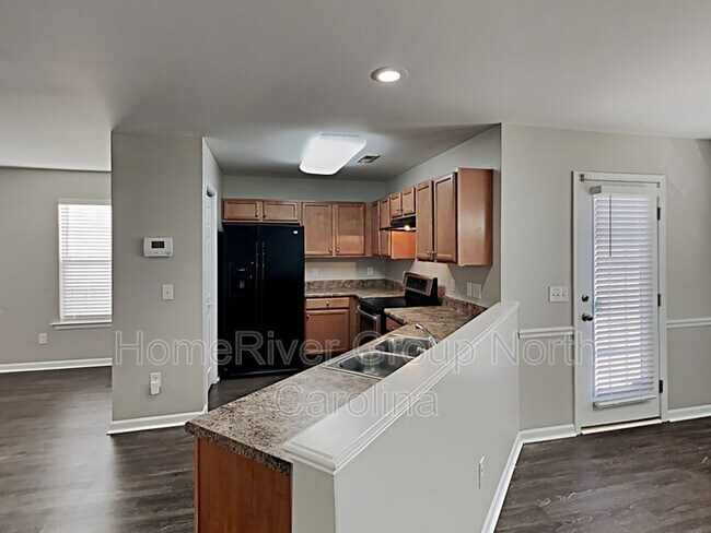 Building Photo - 4019 Shallowcreek Ct