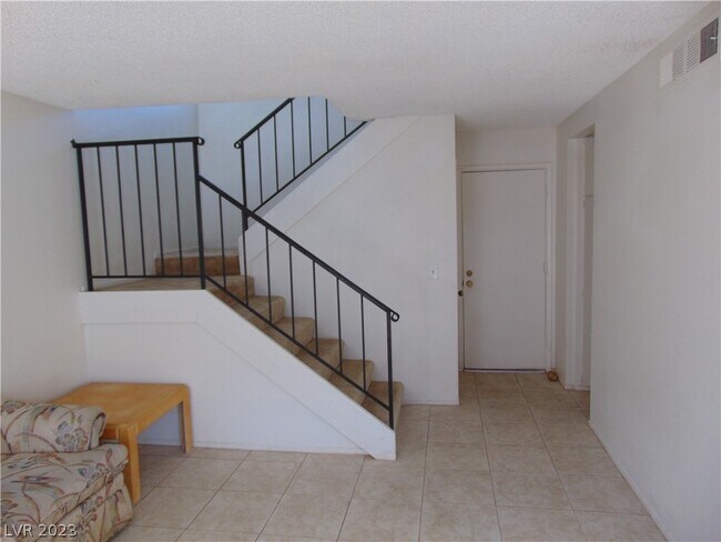 Foto del edificio - 4339 Spencer St