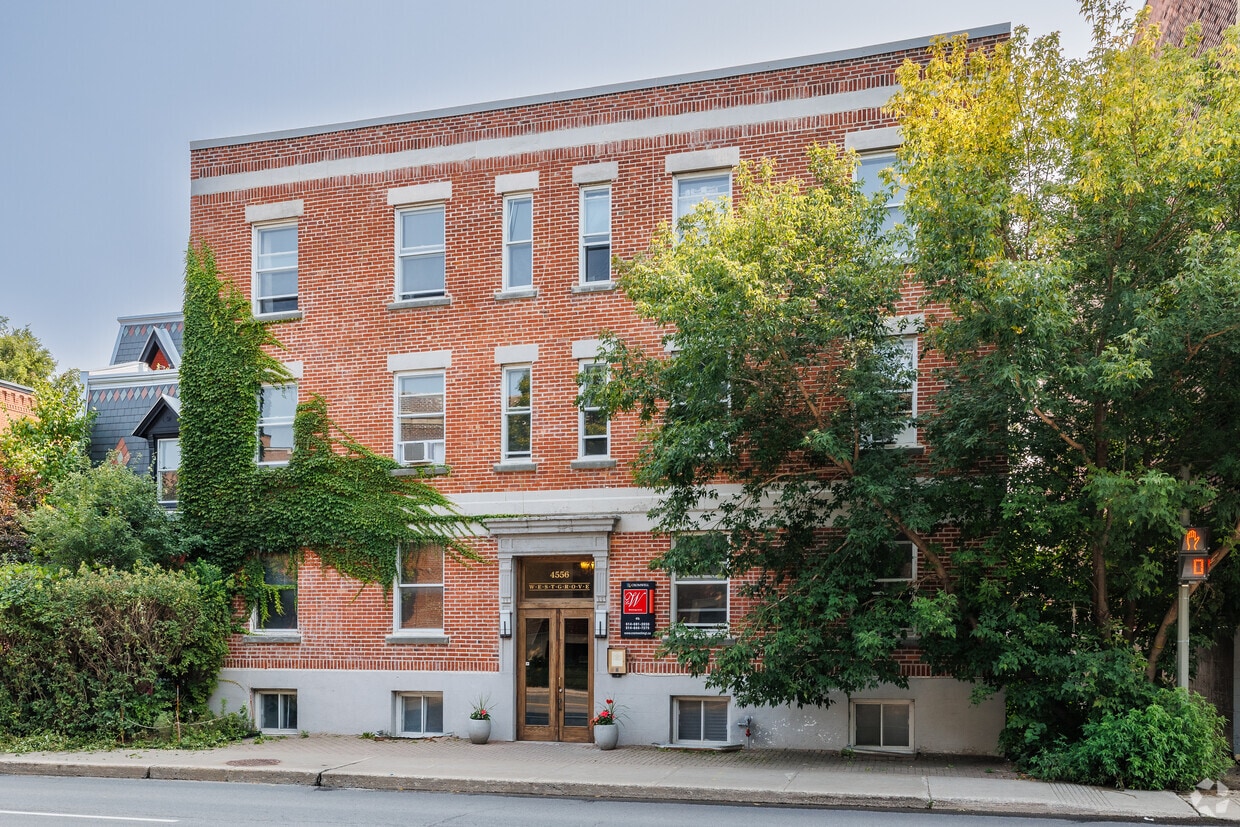 Building Photo - 4556 Rue Sainte-Catherine