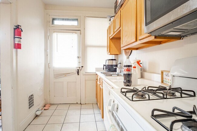 Foto del edificio - 354 E 19th Ave