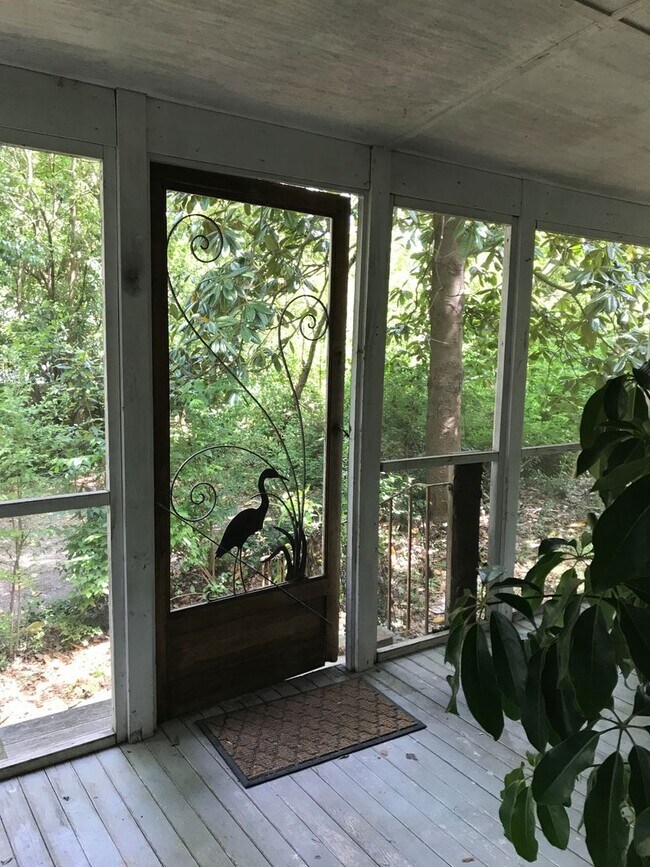 Foto del edificio - Two Bedroom Cozy House!