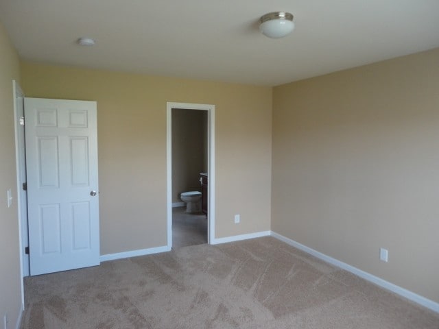 Building Photo - 1002 Collington Dr