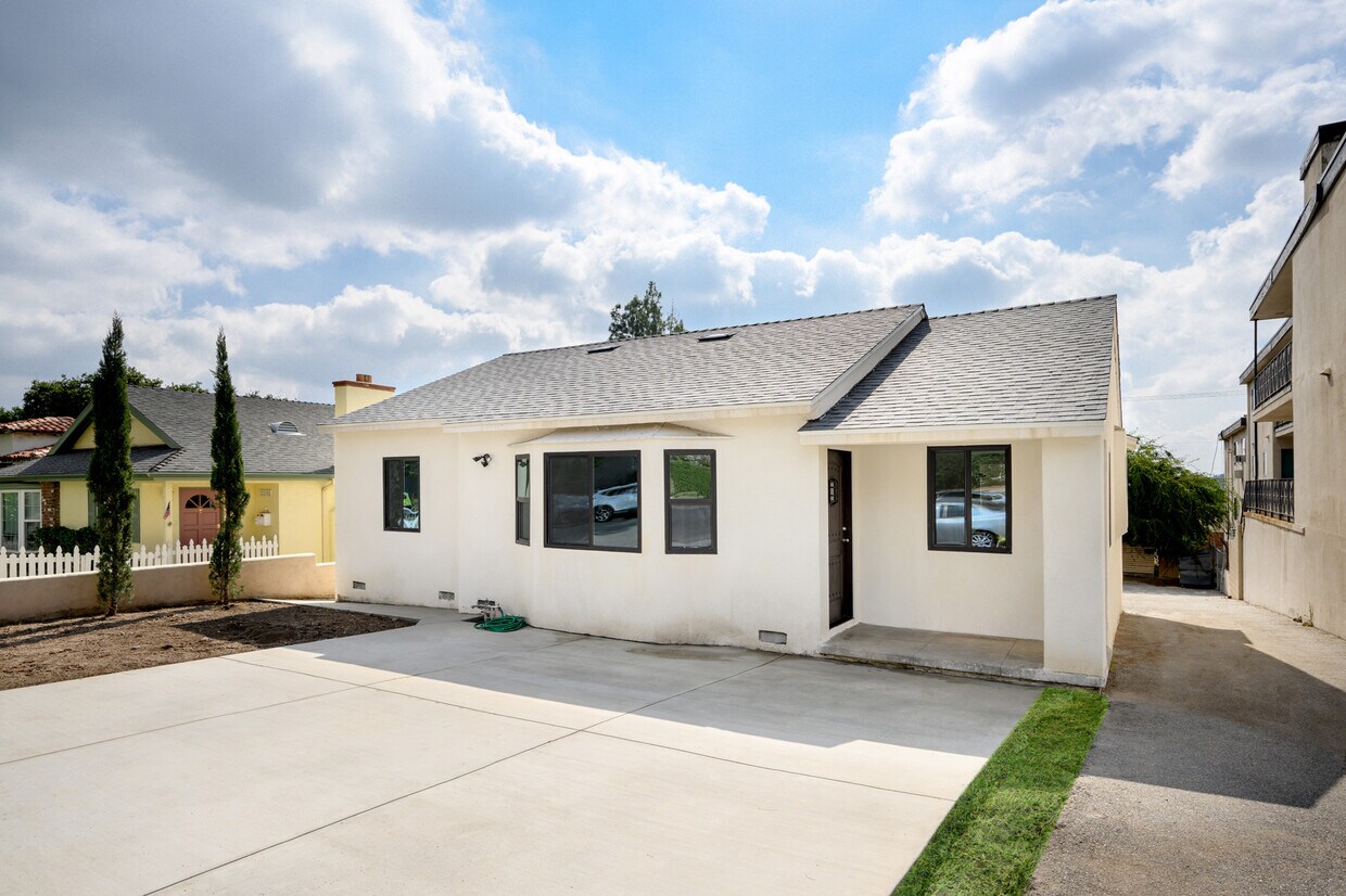 2246 Mira Vista Ave, Montrose, CA 91020 House Rental in Montrose, CA