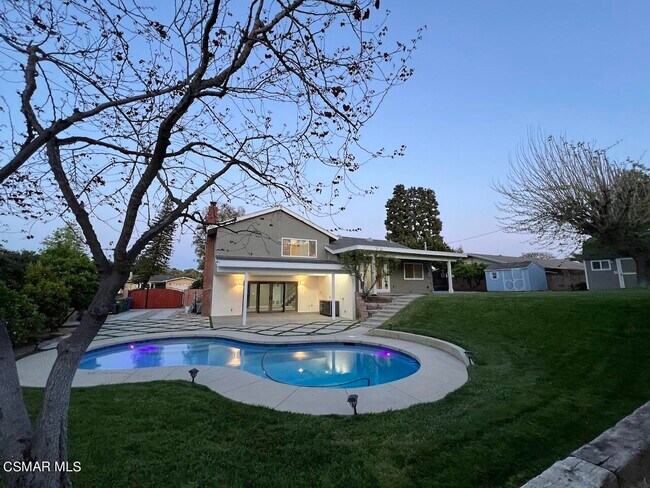 Building Photo - 1003 El Monte Dr