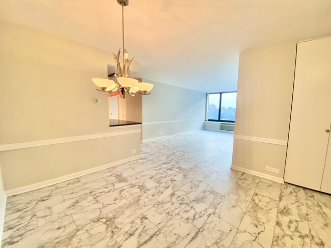 Building Photo - 155 N Harbor Dr