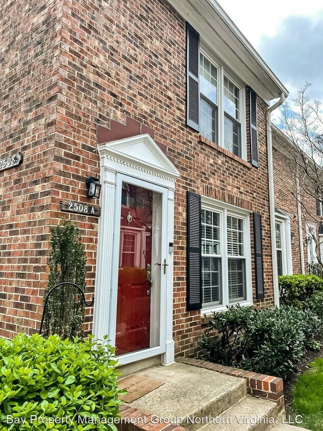 Primary Photo - 2 br, 3.5 bath House - 2508 ARLINGTON MILL...