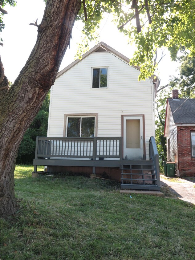 1318 Pennsylvania Ave, St. Louis, MO 63133 House for Rent in St