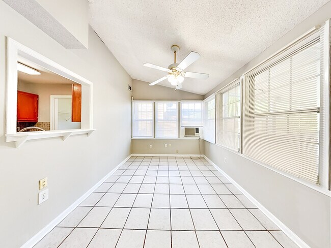 Foto del edificio - 2755 Ivey Park Dr
