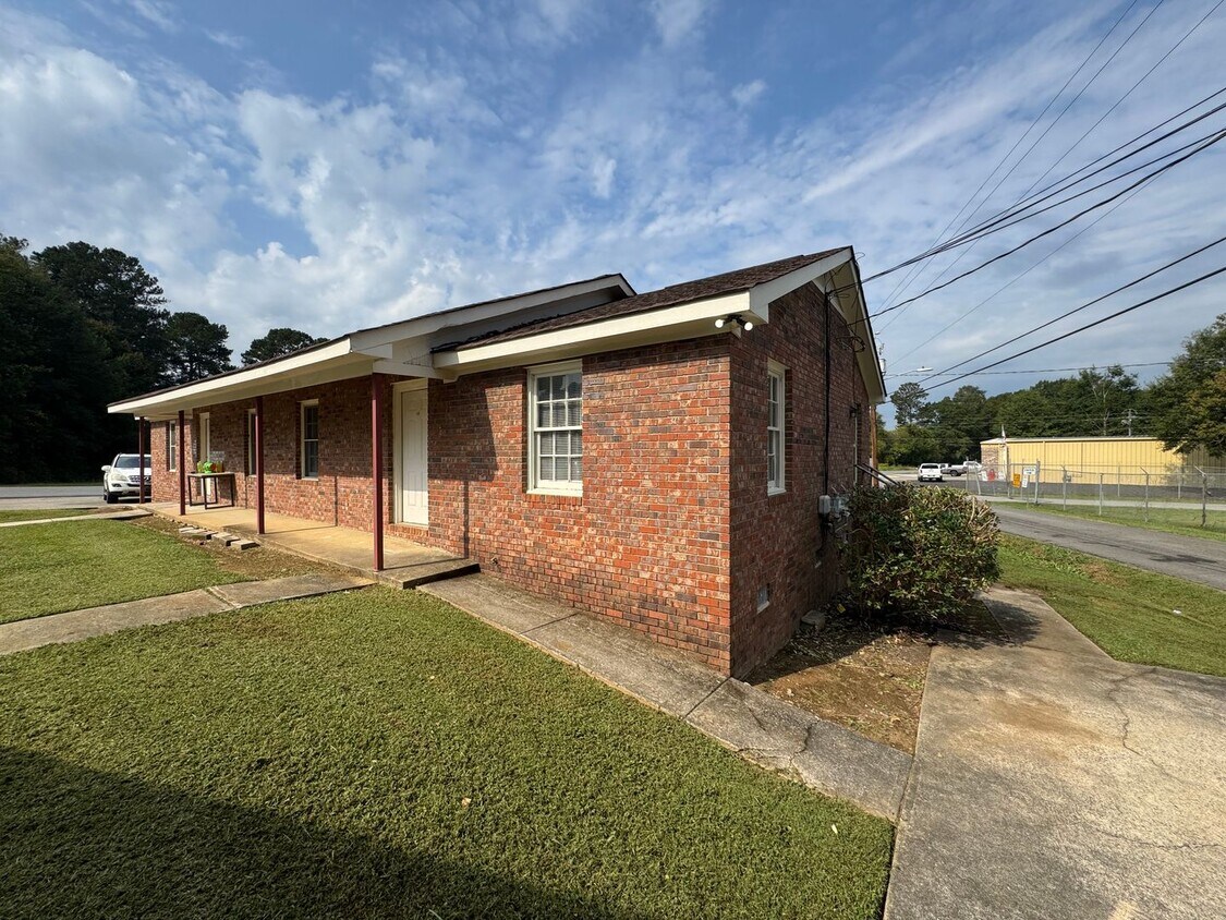 Foto principal - 118 Burlington Rd NE