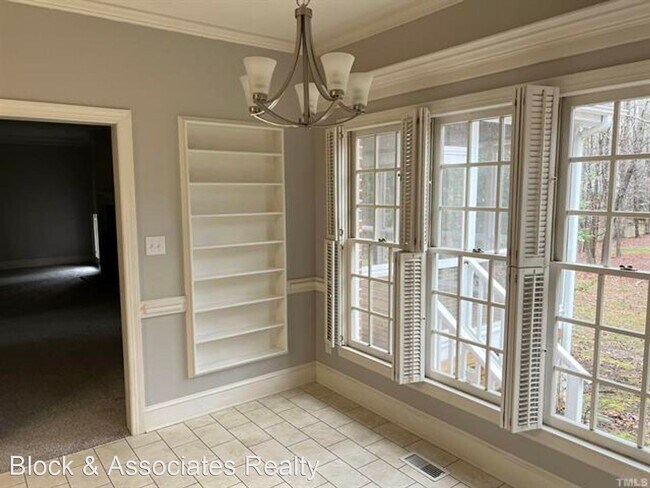 Building Photo - 4 br, 2.5 bath House - 10837 Cahill Road
