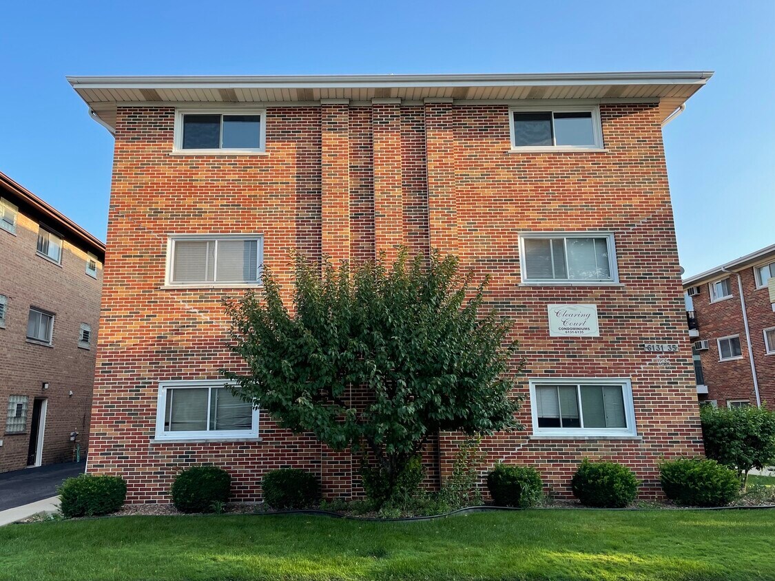 Foto principal - 6131 W 64th Pl