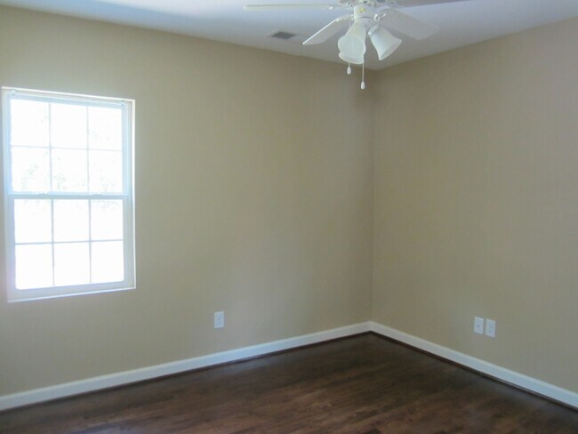 Foto del edificio - 609 63rd St S