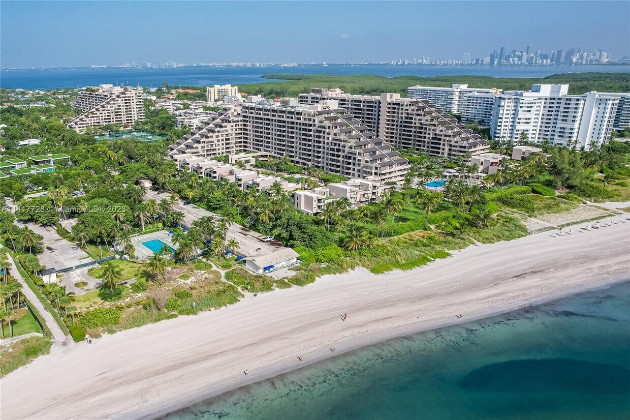 151 Crandon Blvd Unit 838, Key Biscayne, FL 33149 Condo for Rent in