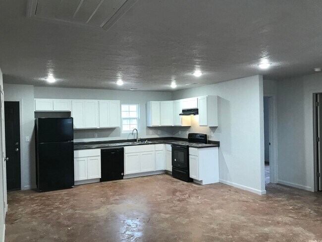 Building Photo - 116 Sweet Gum Trail