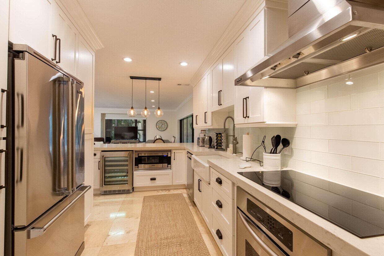 Foto principal - 13400 Polo Rd W