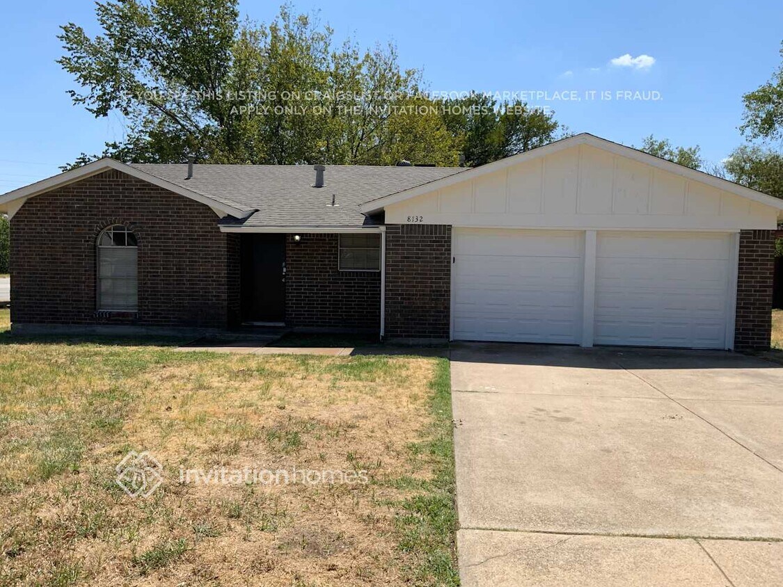 Foto principal - 8132 Cross Dr