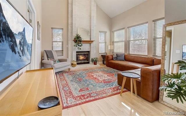 Building Photo - 1714 Foxfield Dr