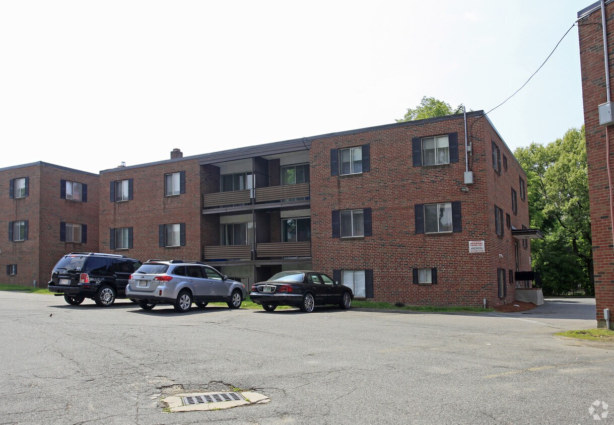 Primary Photo - Celeste Apartments